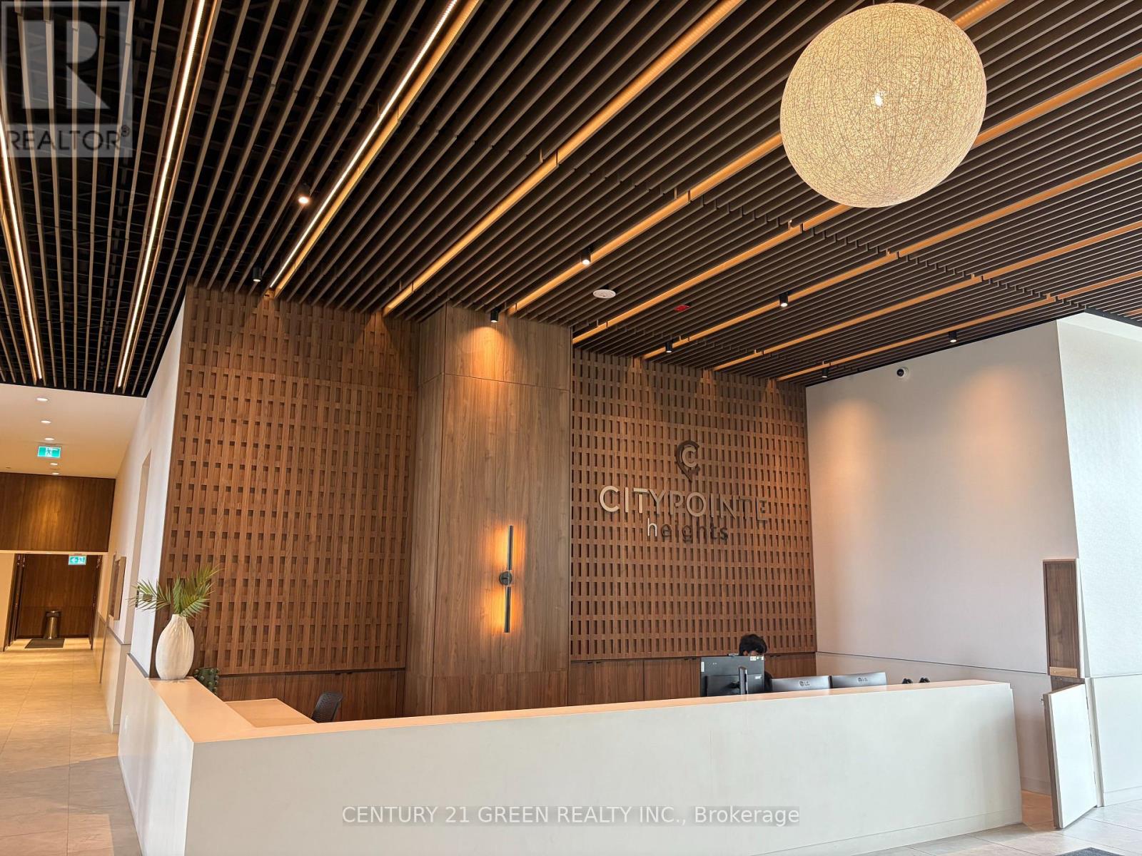 923 - 15 SKYRIDGE DRIVE, Brampton (Bram East)