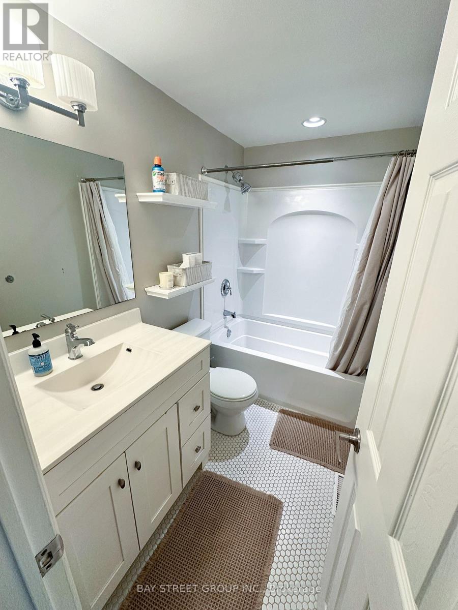 1559 Parish Lane, Oakville, Ontario L6M 2Z6 - Photo 18 - W13555490