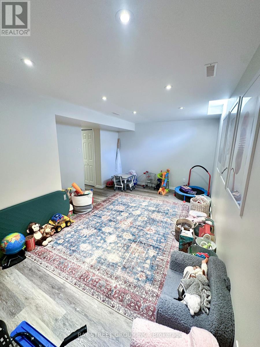 1559 Parish Lane, Oakville, Ontario L6M 2Z6 - Photo 25 - W13555490