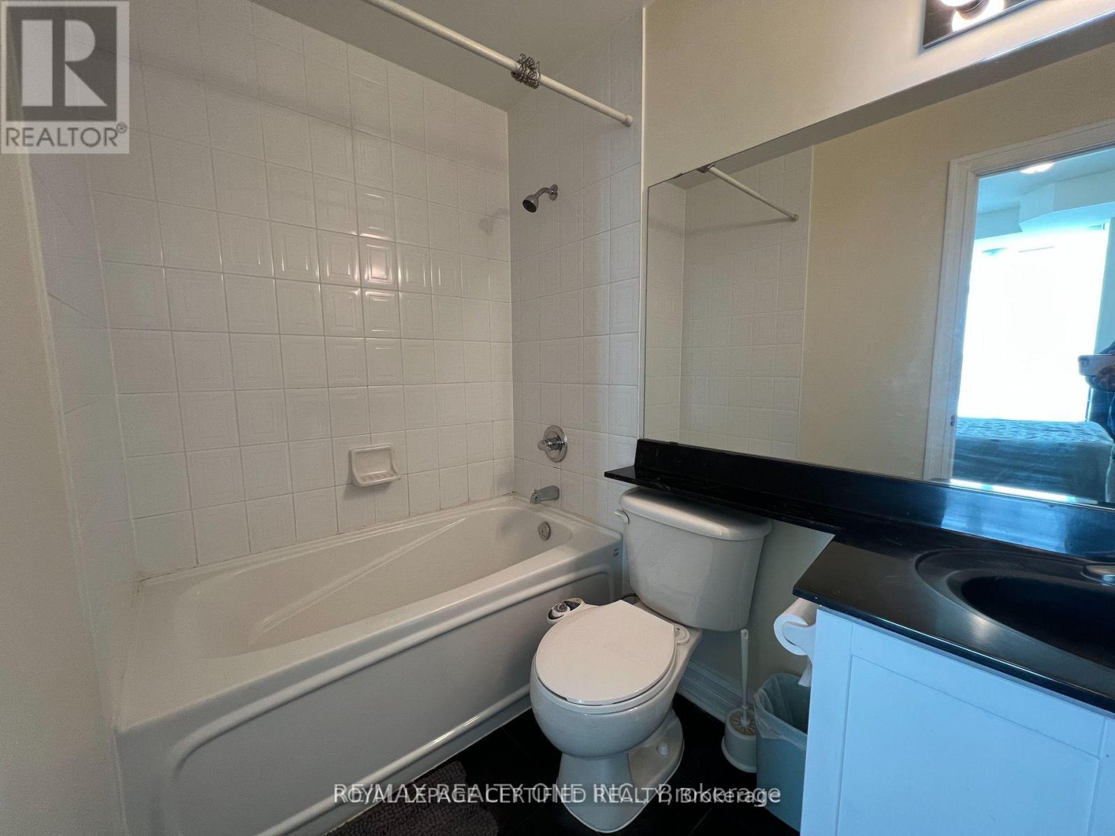 Tp2709 - 33 Elm Drive W, Mississauga, Ontario L5B 4M2 - Photo 11 - W13555548