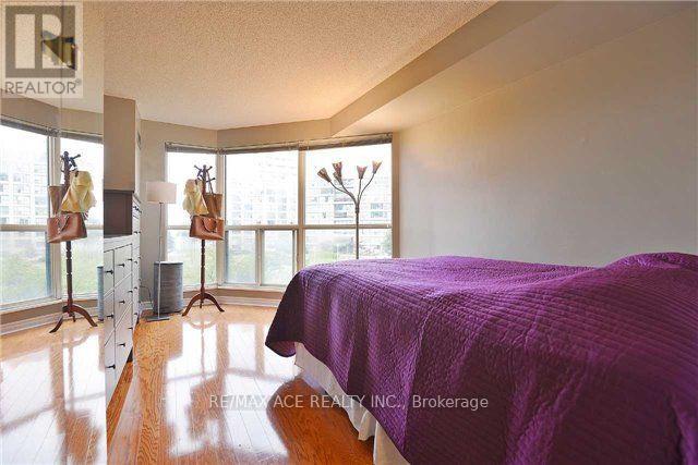 301 - 2261 Lake Shore Boulevard W, Toronto, Ontario  M8V 3X1 - Photo 11 - W13555650
