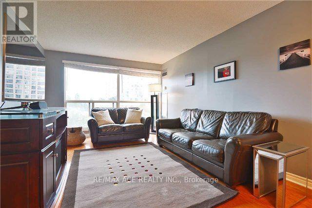 301 - 2261 Lake Shore Boulevard W, Toronto, Ontario  M8V 3X1 - Photo 4 - W13555650