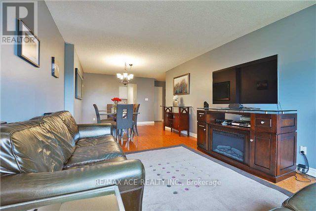 301 - 2261 Lake Shore Boulevard W, Toronto, Ontario  M8V 3X1 - Photo 5 - W13555650