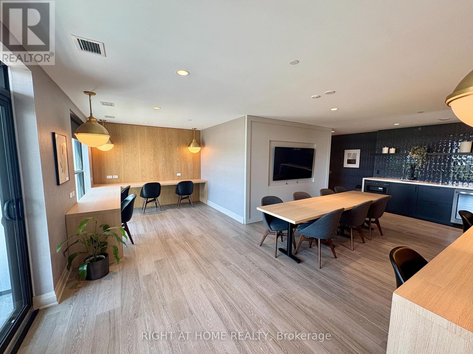 601 - 490 Gordon Krantz Avenue, Milton, Ontario  L9E 1Z5 - Photo 11 - W13555814