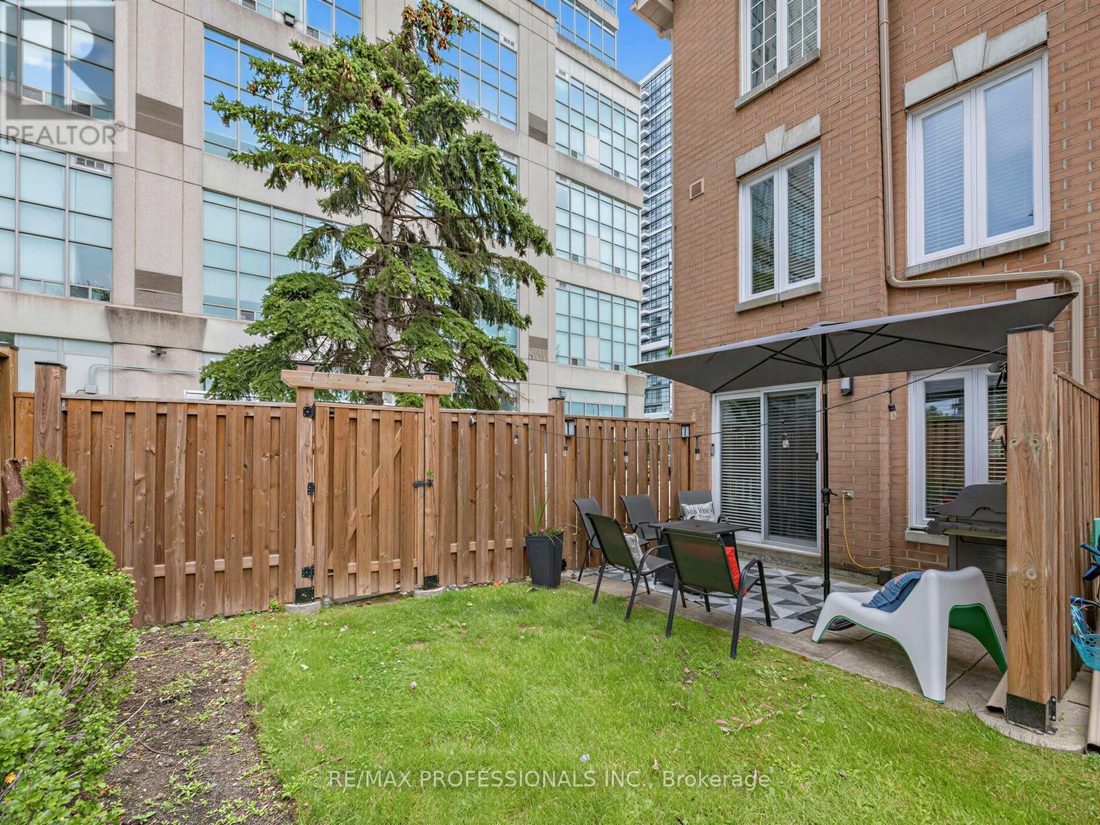 32 - 220 Manitoba Street, Toronto, Ontario  M8Y 4G7 - Photo 47 - W13555818