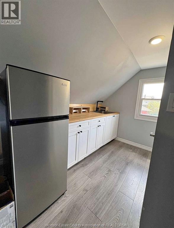 MLS# 26016738: 1409 LANGLOIS Unit# UPPER, Windsor, Canada