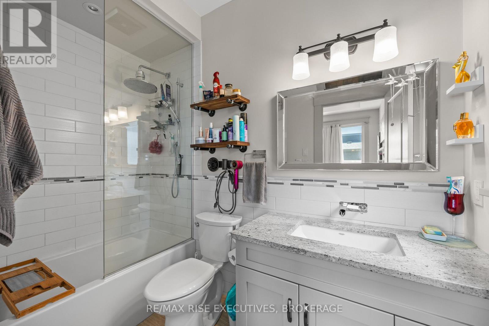 159 Mcdonough Crescent, Loyalist, Ontario  K7N 0B3 - Photo 17 - X13555714