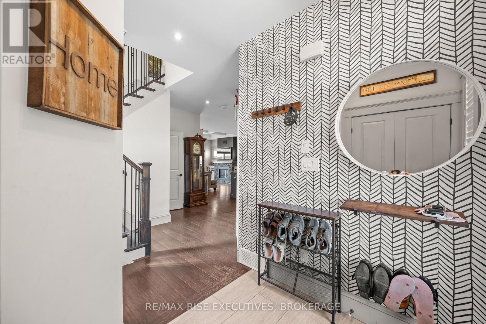 159 Mcdonough Crescent, Loyalist, Ontario  K7N 0B3 - Photo 4 - X13555714