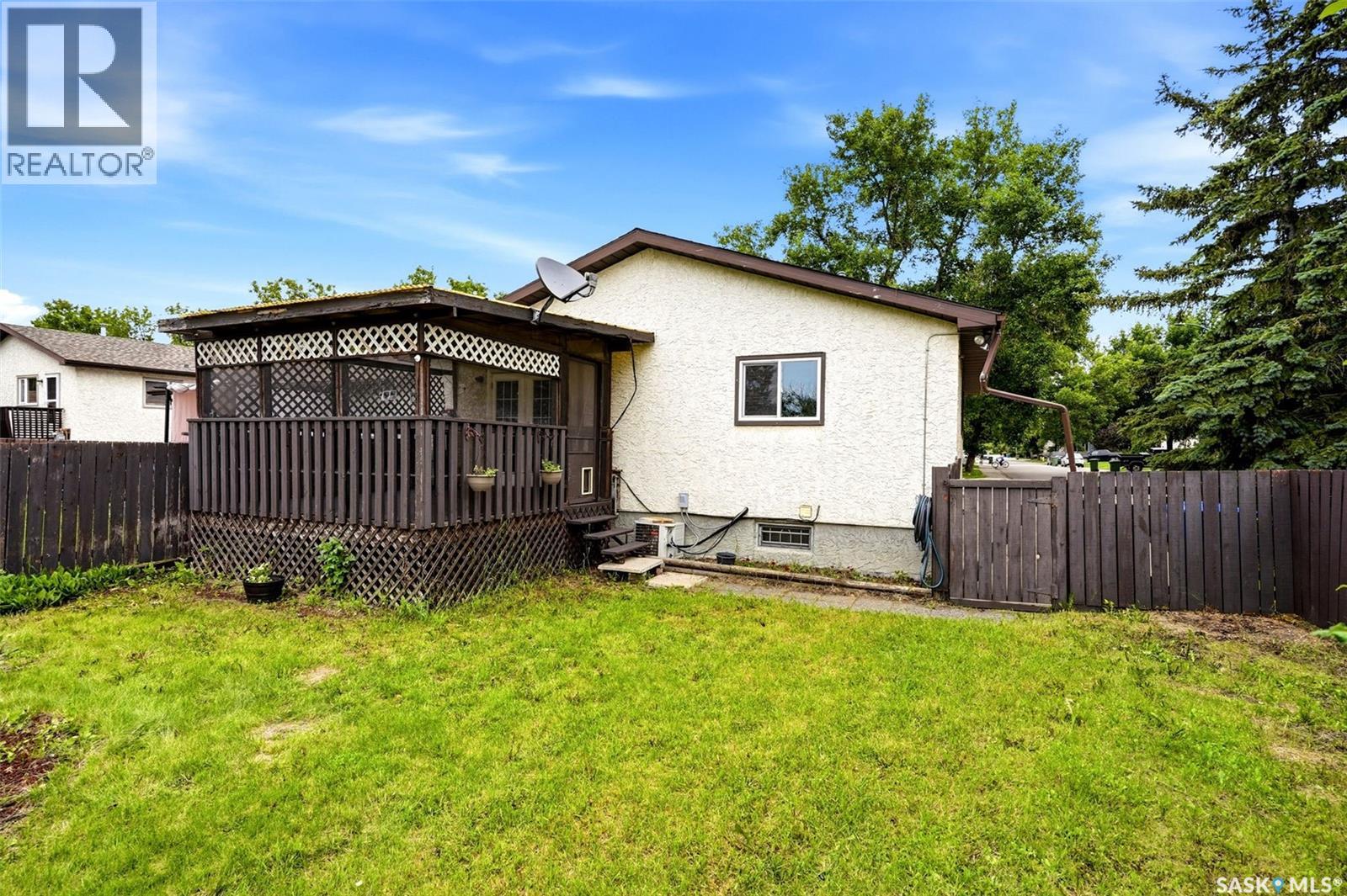766 Hayworth Crescent N, Regina, Saskatchewan  S4X 1Y1 - Photo 28 - SK042221