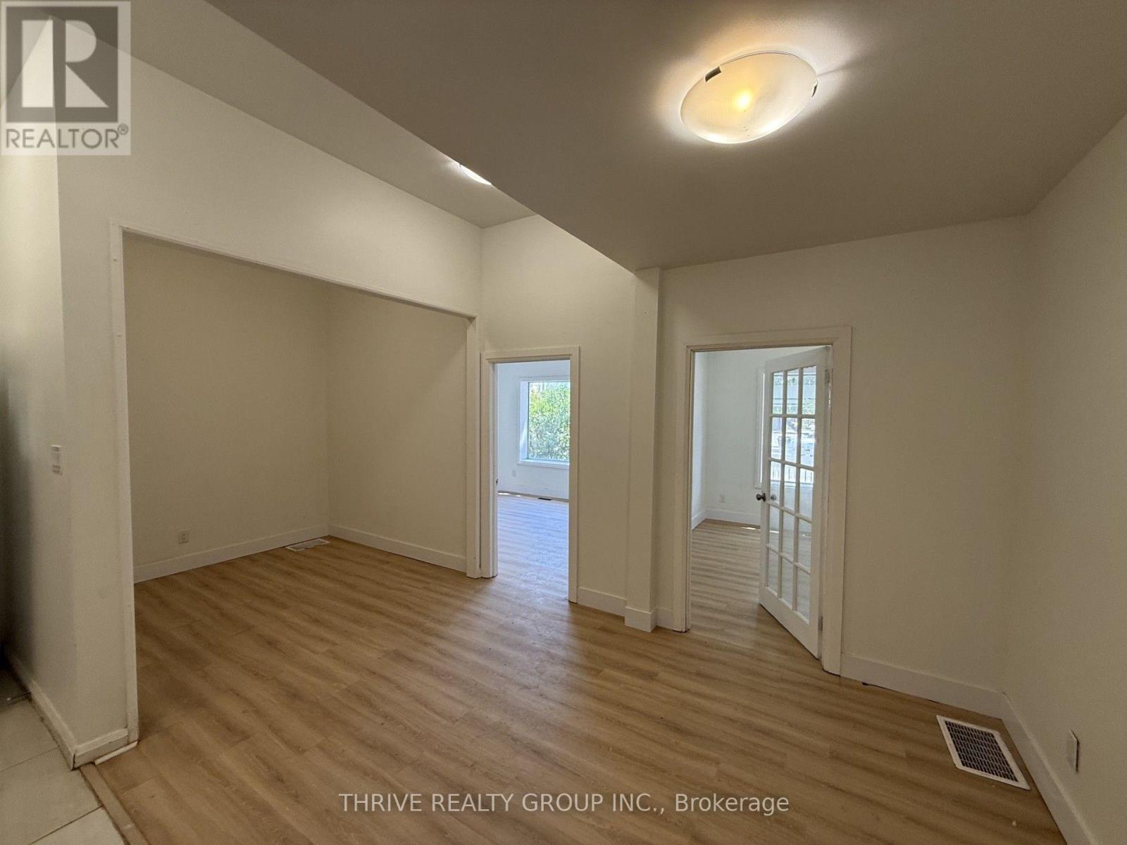 4 - 538 Dundas Street, London East, Ontario  N6B 1W6 - Photo 2 - X13555906