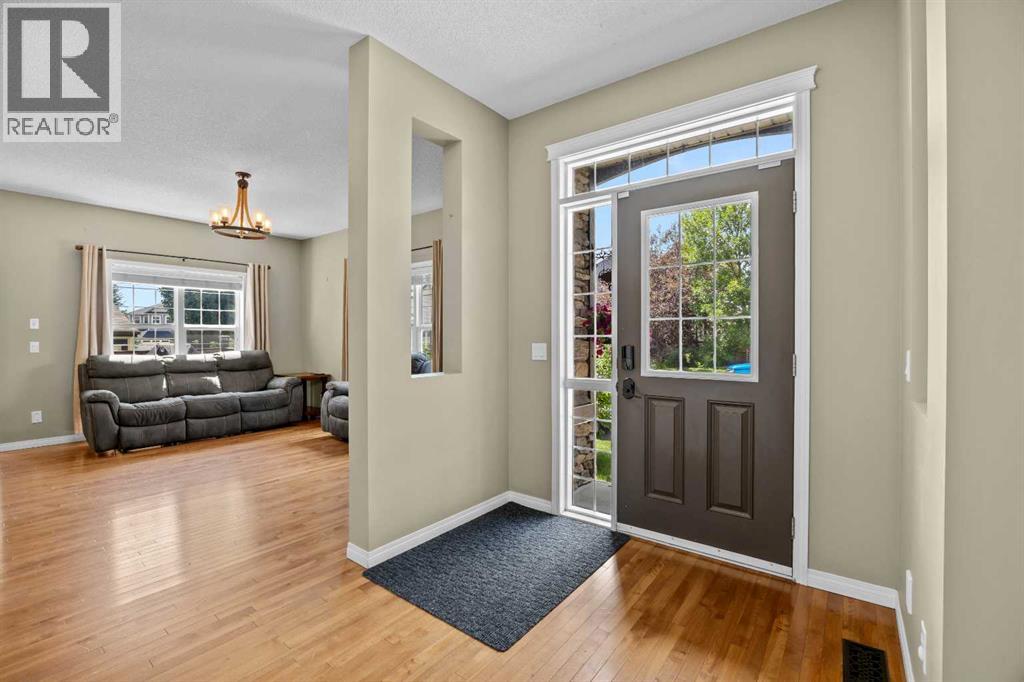 298 Silverado Plains Close SW, Calgary, Alberta  T2X 0J2 - Photo 7 - A2328127