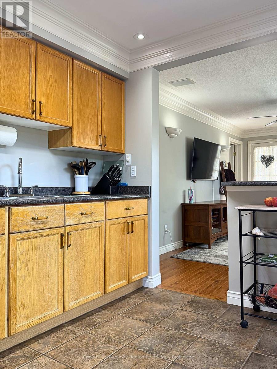 459 Hardy Street, North Bay, Ontario  P1B 1S1 - Photo 6 - X13555932