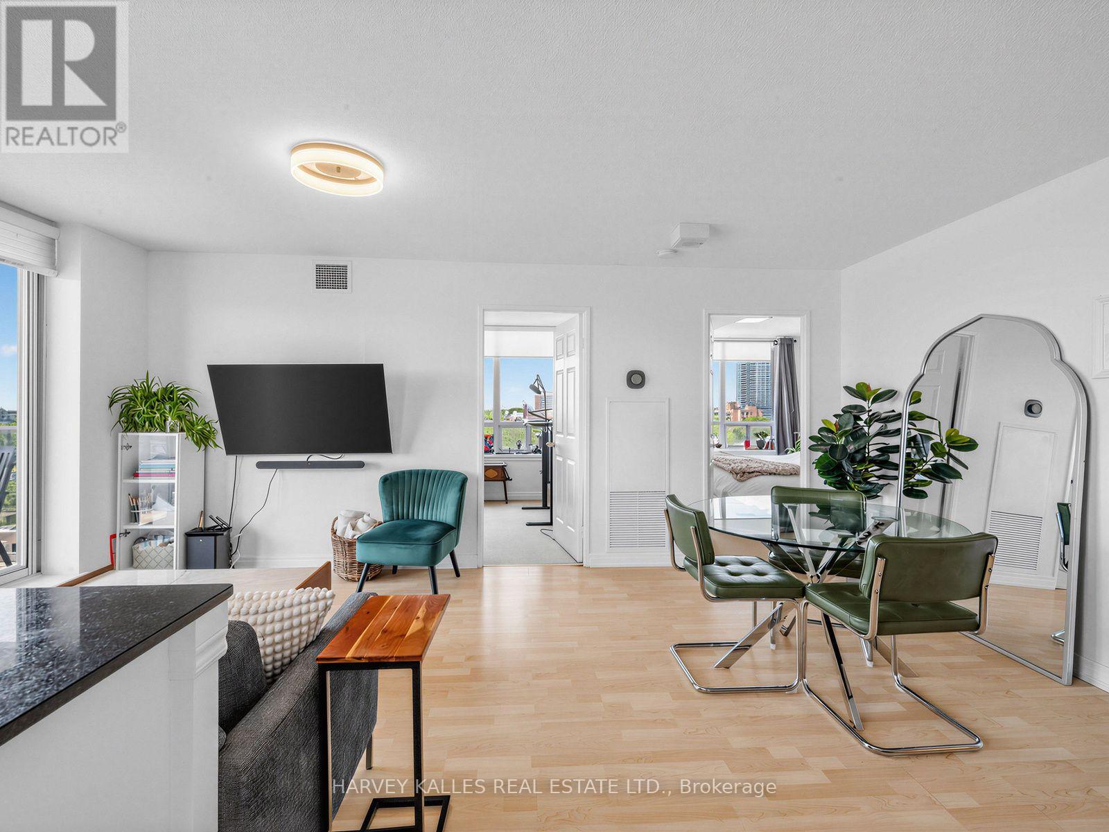 905 - 1369 Bloor Street W, Toronto, Ontario  M6P 4J4 - Photo 12 - C13555930