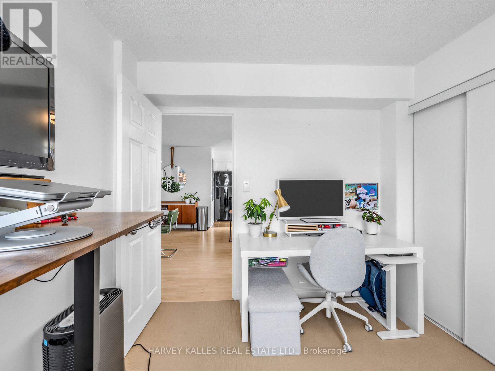 905 - 1369 Bloor Street W, Toronto, Ontario  M6P 4J4 - Photo 19 - C13555930