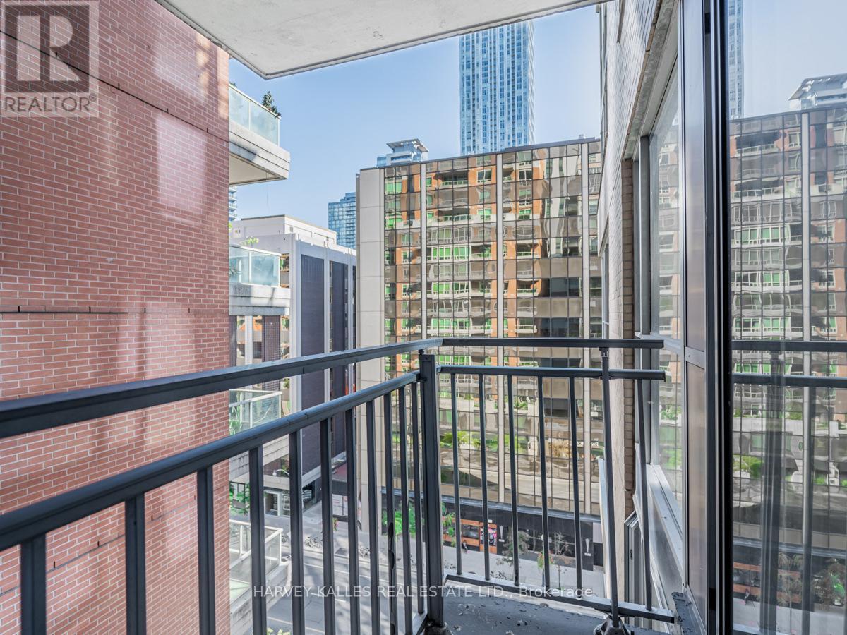 708 - 80 Cumberland Street, Toronto, Ontario  M5R 3V1 - Photo 23 - C13556000
