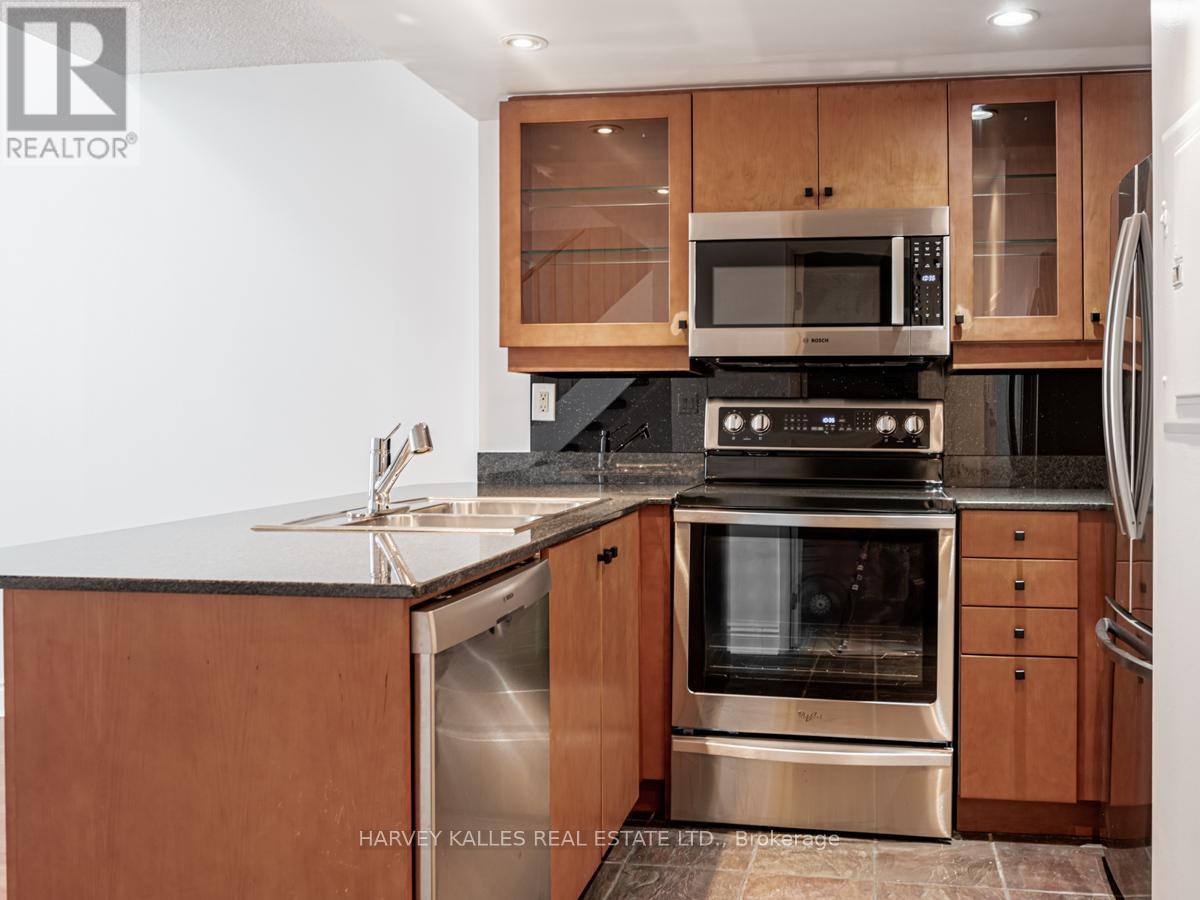 708 - 80 Cumberland Street, Toronto, Ontario  M5R 3V1 - Photo 4 - C13556000