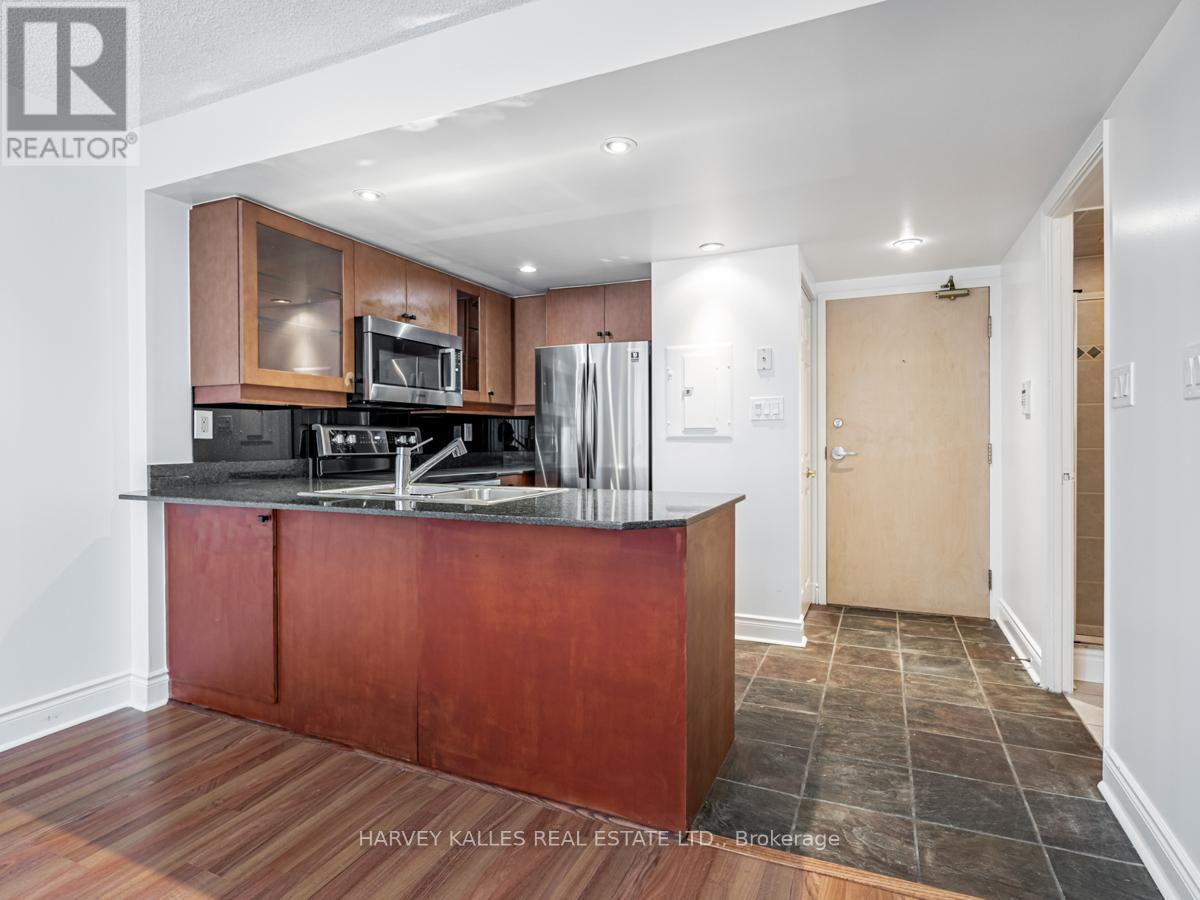 708 - 80 Cumberland Street, Toronto, Ontario  M5R 3V1 - Photo 6 - C13556000