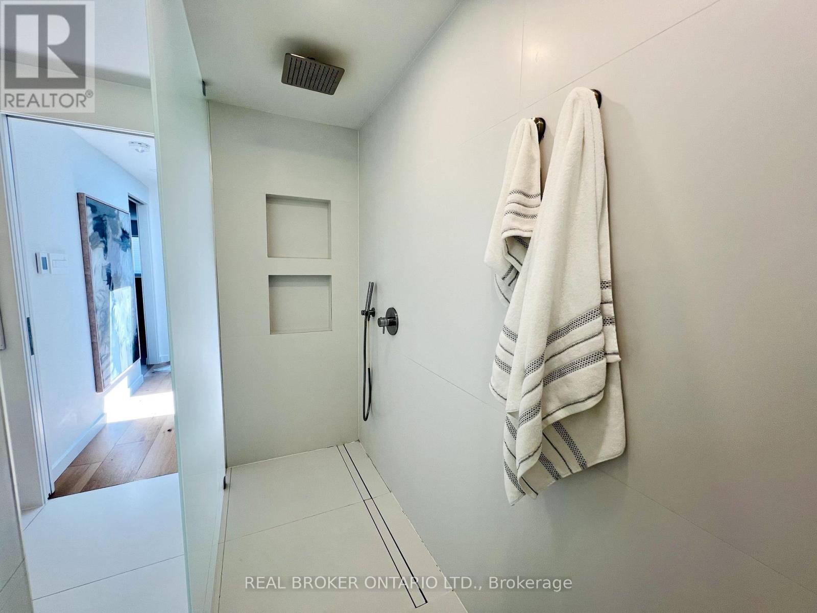 51 Castlemere Crescent, Toronto, Ontario  M1W 1K4 - Photo 16 - E13555870