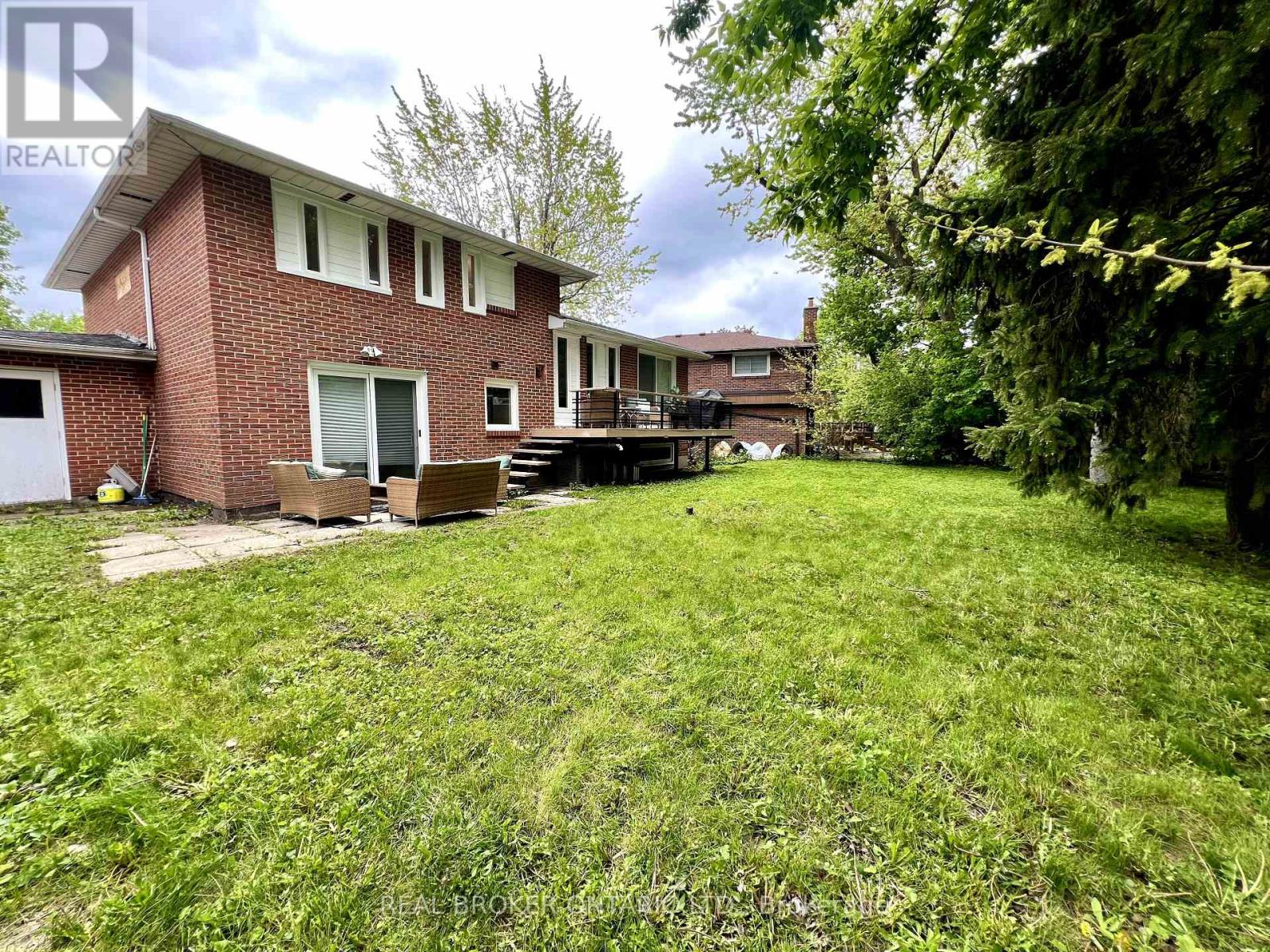 51 Castlemere Crescent, Toronto, Ontario  M1W 1K4 - Photo 26 - E13555870
