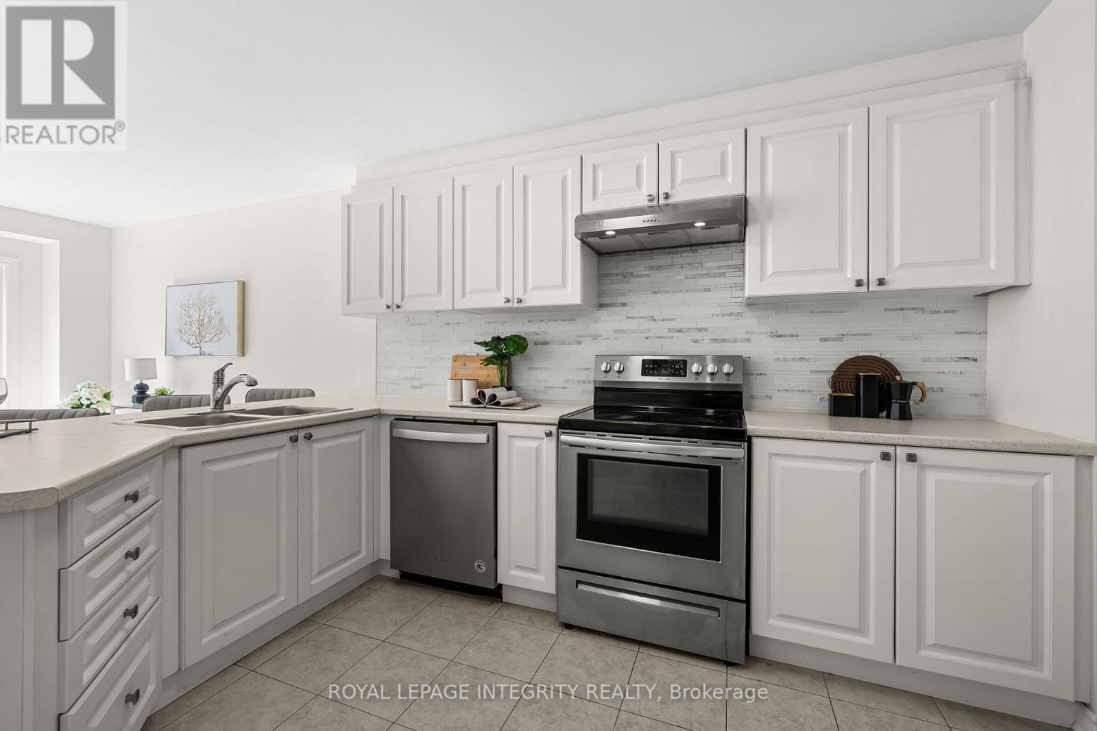 1002 Laburnum Walk, Ottawa, Ontario  K2V 0N4 - Photo 16 - X13555908
