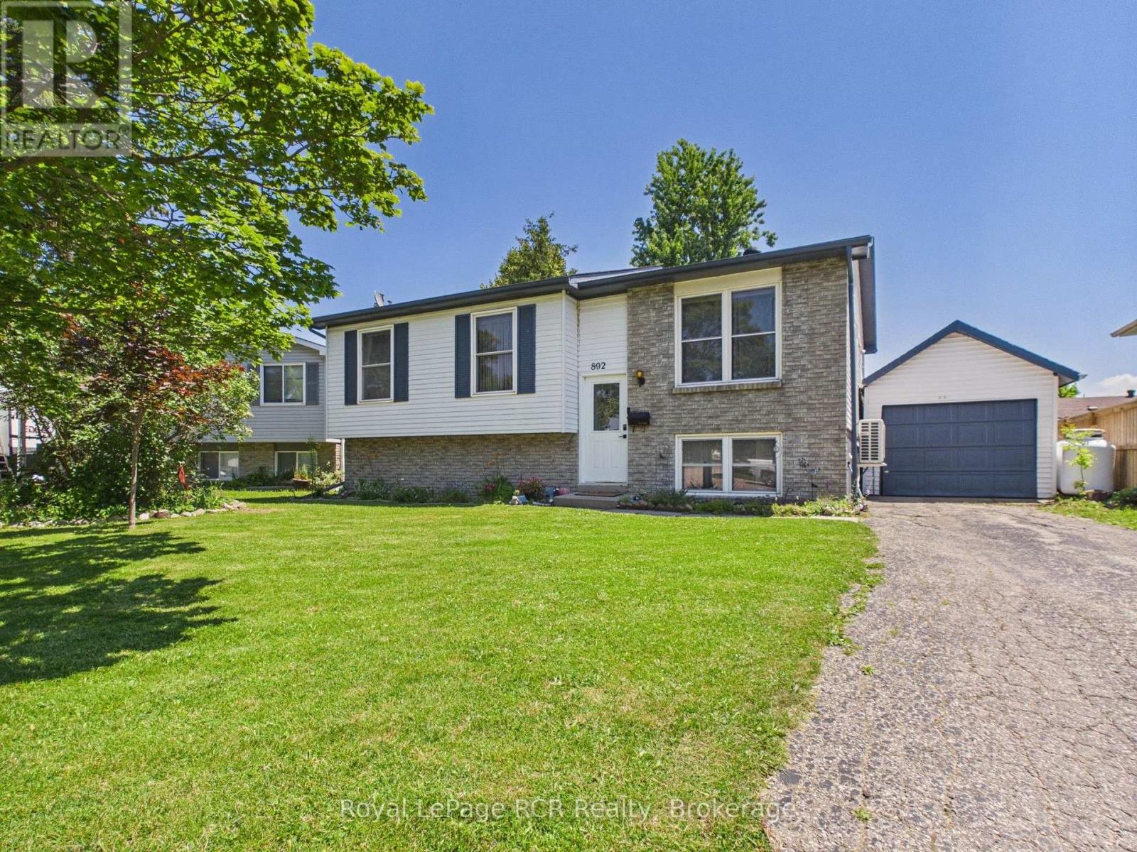 892 Brownell Drive, Kincardine, Ontario  N2Z 1N2 - Photo 1 - X13555998