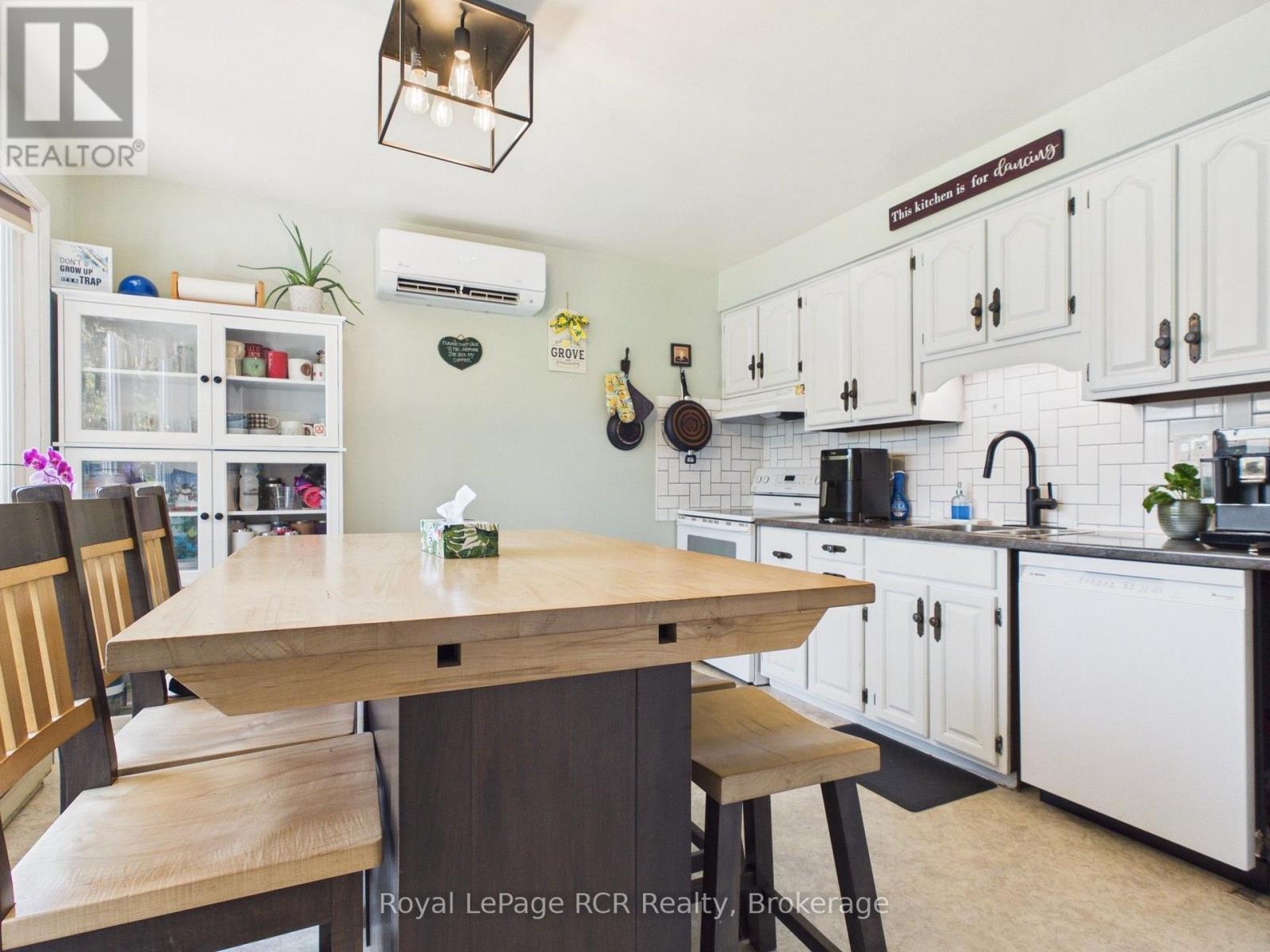 892 Brownell Drive, Kincardine, Ontario  N2Z 1N2 - Photo 8 - X13555998