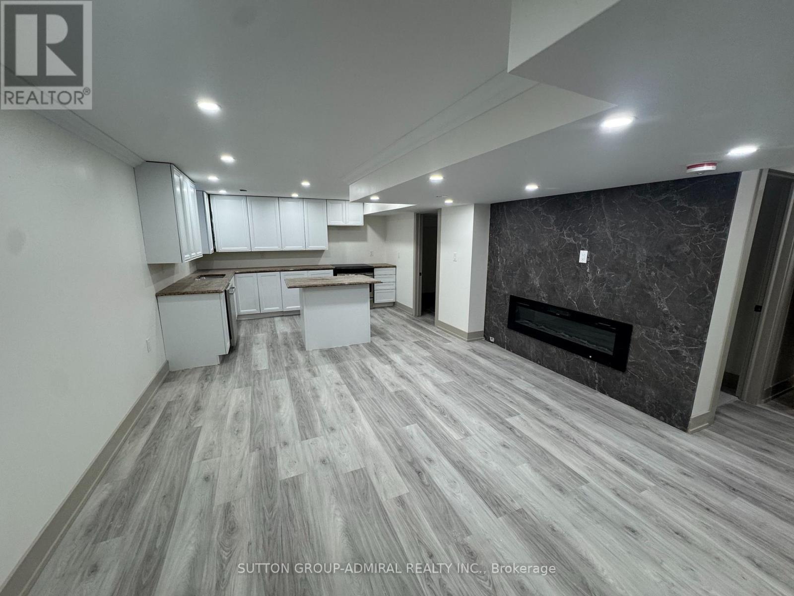 Bsmt - 29 Wendelyn Drive, Richmond Hill, Ontario  L4E 0P8 - Photo 7 - N13555854