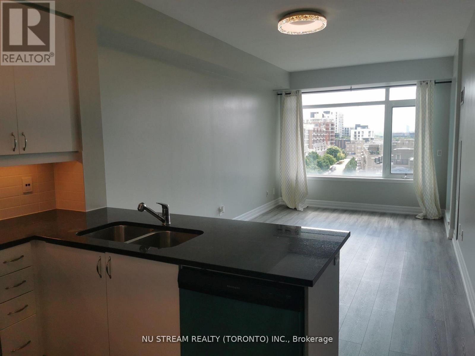 605 - 8110 Birchmount Road, Markham, Ontario  L6G 0E3 - Photo 8 - N13555902