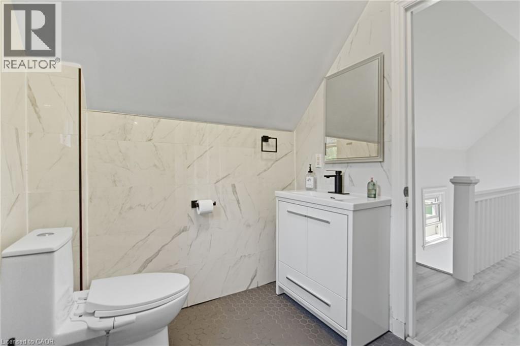 157 East 5th Street, Hamilton, Ontario  L9A 2Z7 - Photo 28 - 40847306