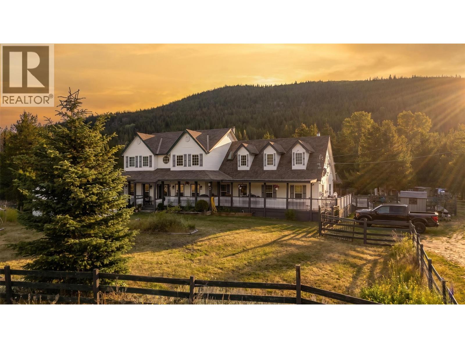 2397 Princeton Summerland Road, Princeton, British Columbia  V0X 1W0 - Photo 2 - 10386263