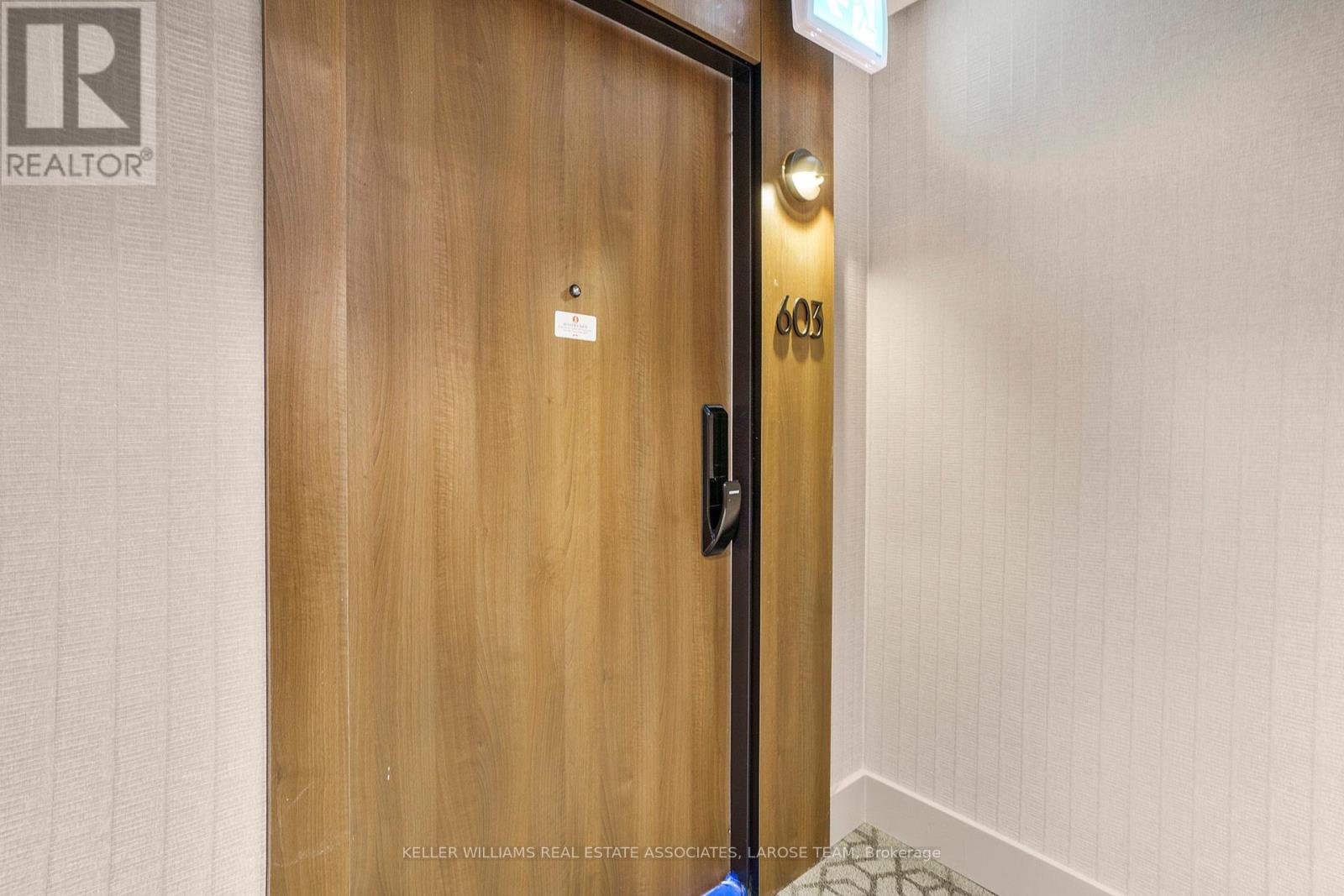 603 - 21 Park Street E, Mississauga, Ontario L5G 1L7 - Photo 3 - W13555898