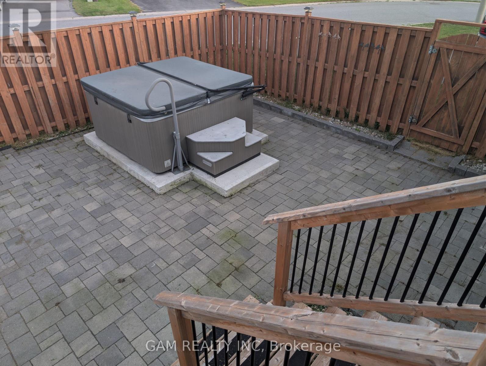 Upper Level - 11 Jason Crescent, Quinte West, Ontario  K8V 6V1 - Photo 6 - X13555894