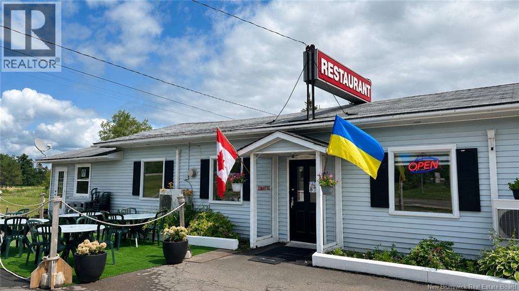 4422 Route 106, Petitcodiac, New Brunswick  E4Z 3L6 - Photo 2 - NB143900