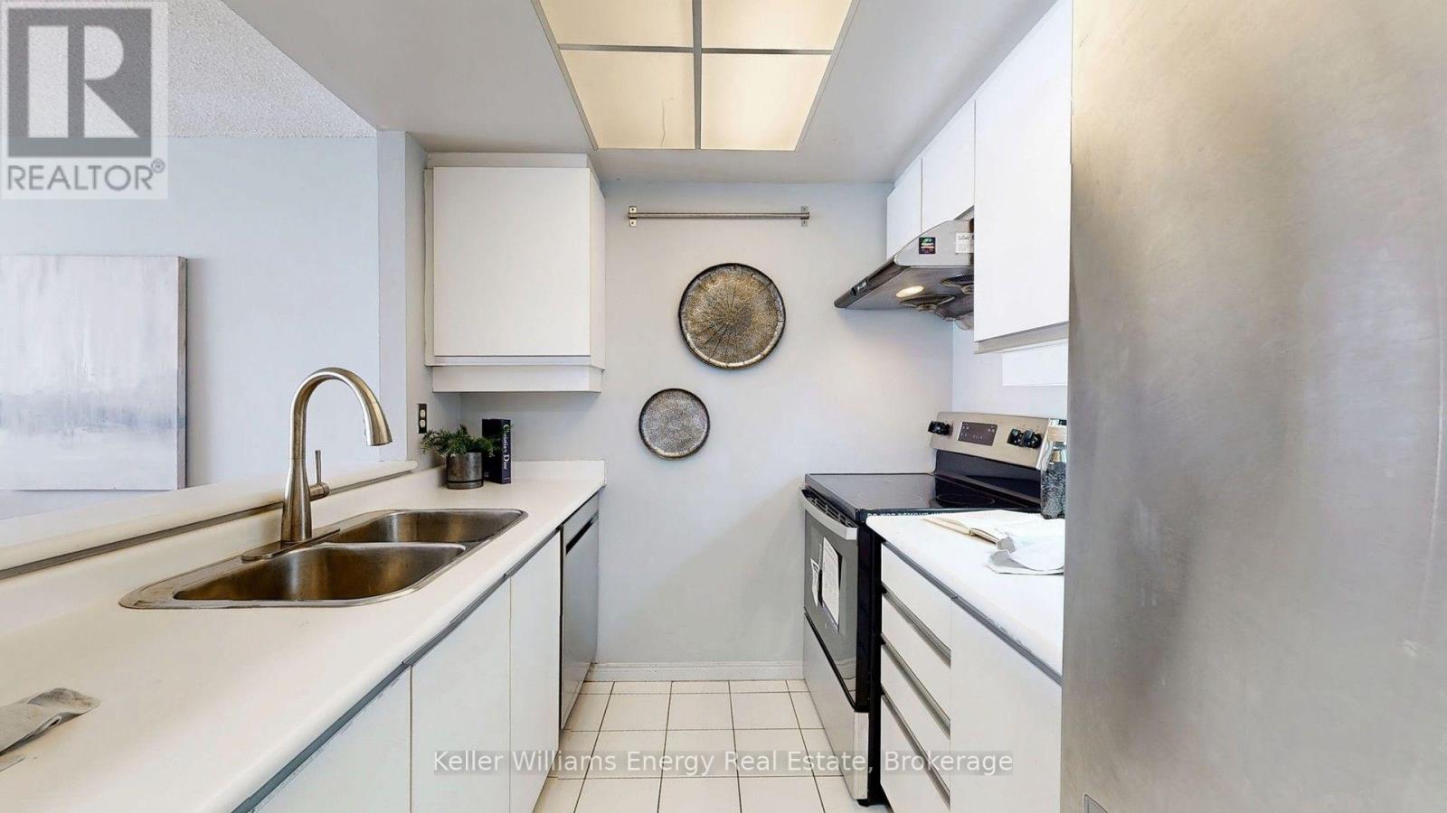 1512 - 7 Concorde Place, Toronto (Banbury-Don Mills), Ontario  M3C 3N4 - Photo 5 - C13556136