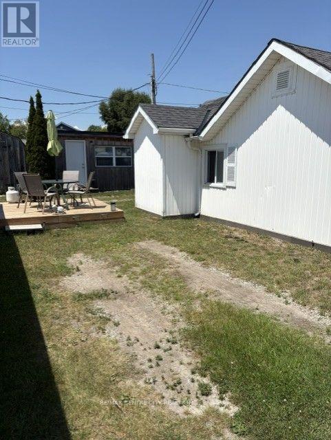 3143 Colin Street, Malahide, Ontario  N5H 2R2 - Photo 3 - X13556196