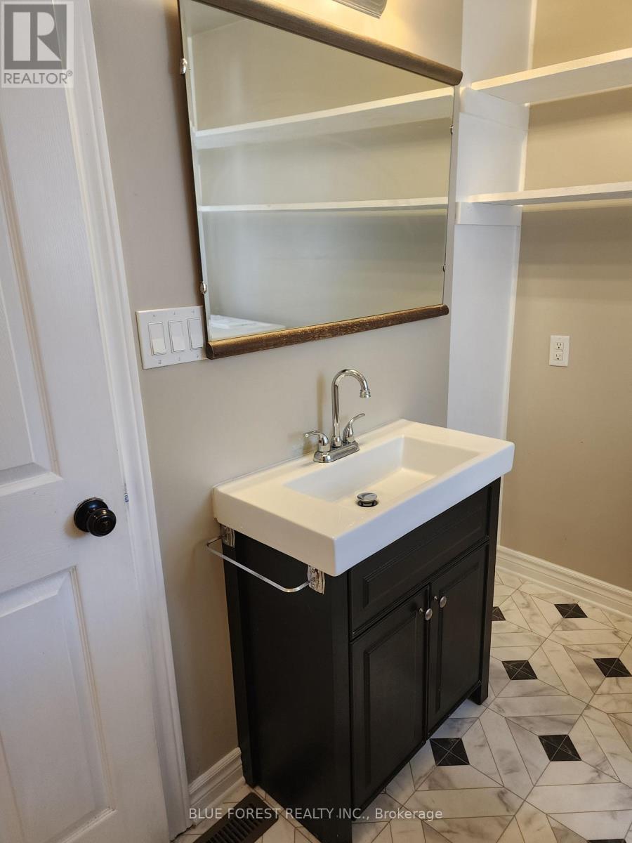 206 Caradoc Street S, Strathroy-Caradoc, Ontario  N7G 2P1 - Photo 24 - X13556272