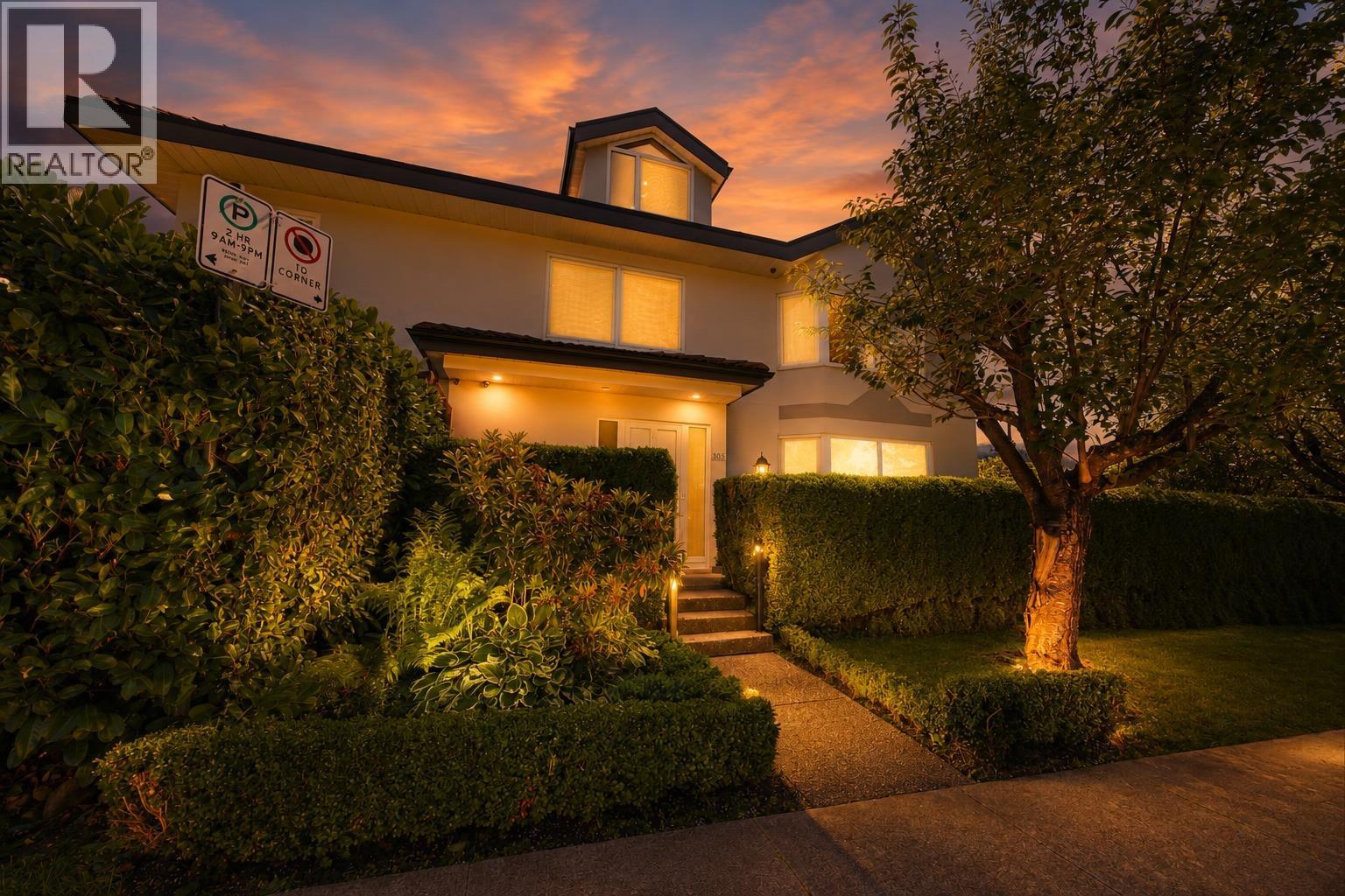 305 E 17th Street, North Vancouver, British Columbia  V7L 2W1 - Photo 1 - R3138148