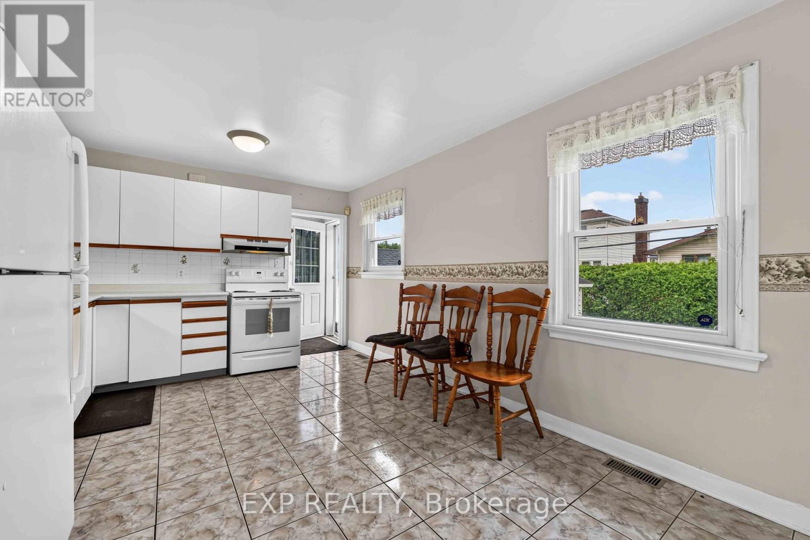 1613 Queensdale Avenue, Ottawa, Ontario  K1T 1J4 - Photo 13 - X13556216