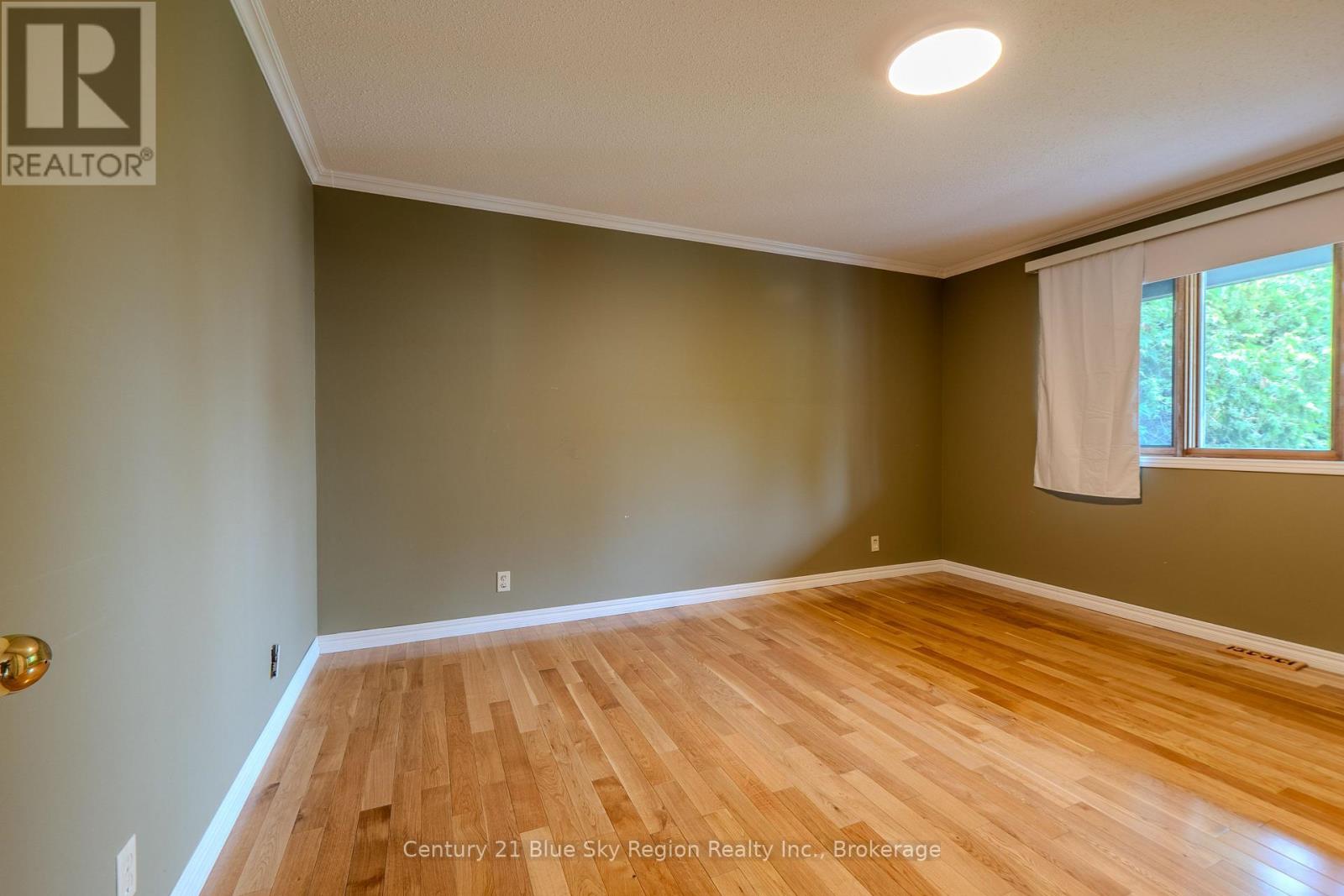 243 Southview Crescent, West Nipissing, Ontario  P2B 3C2 - Photo 11 - X13556104