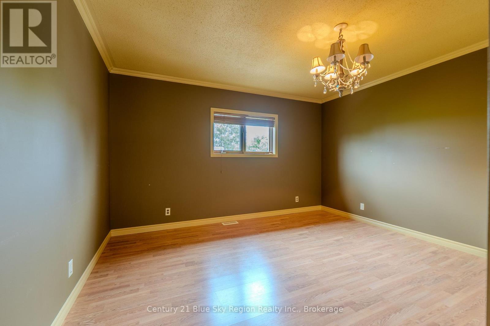 243 Southview Crescent, West Nipissing, Ontario  P2B 3C2 - Photo 21 - X13556104