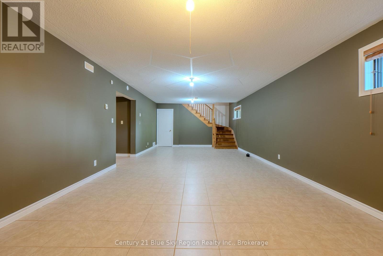 243 Southview Crescent, West Nipissing, Ontario  P2B 3C2 - Photo 27 - X13556104