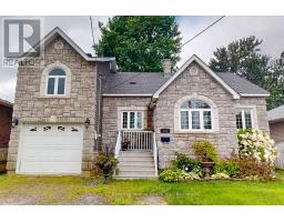 137 WHITNEY AVENUE, North Bay, Ontario