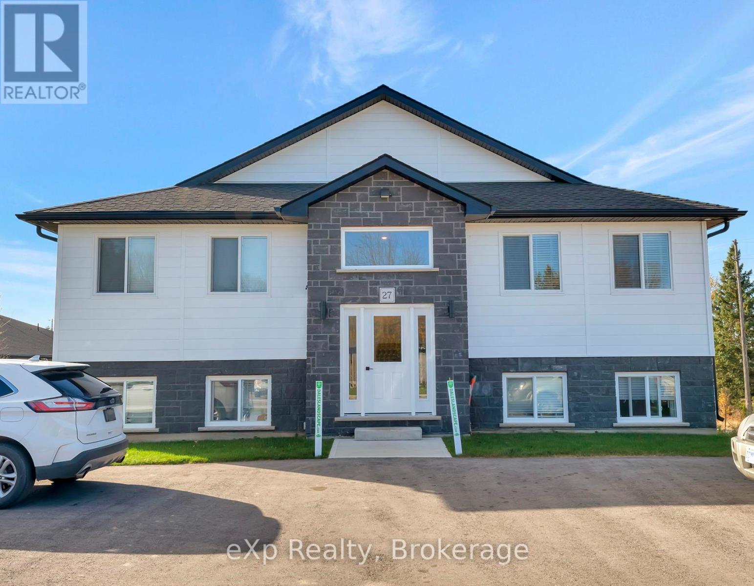 1 - 27 Malcolm Crescent, North Perth (Listowel), Ontario  N4W 0K3 - Photo 12 - X13556094