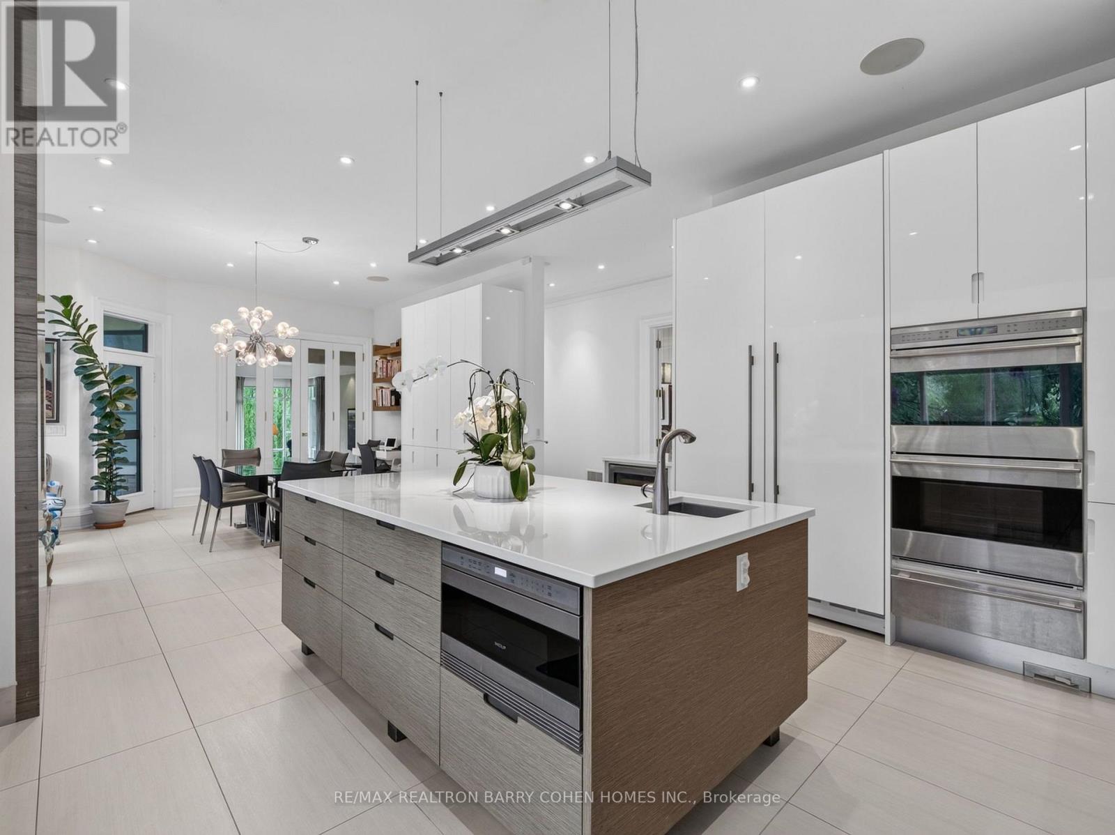 17 Alderbrook Drive, Toronto, Ontario  M3B 1E3 - Photo 11 - C13556120