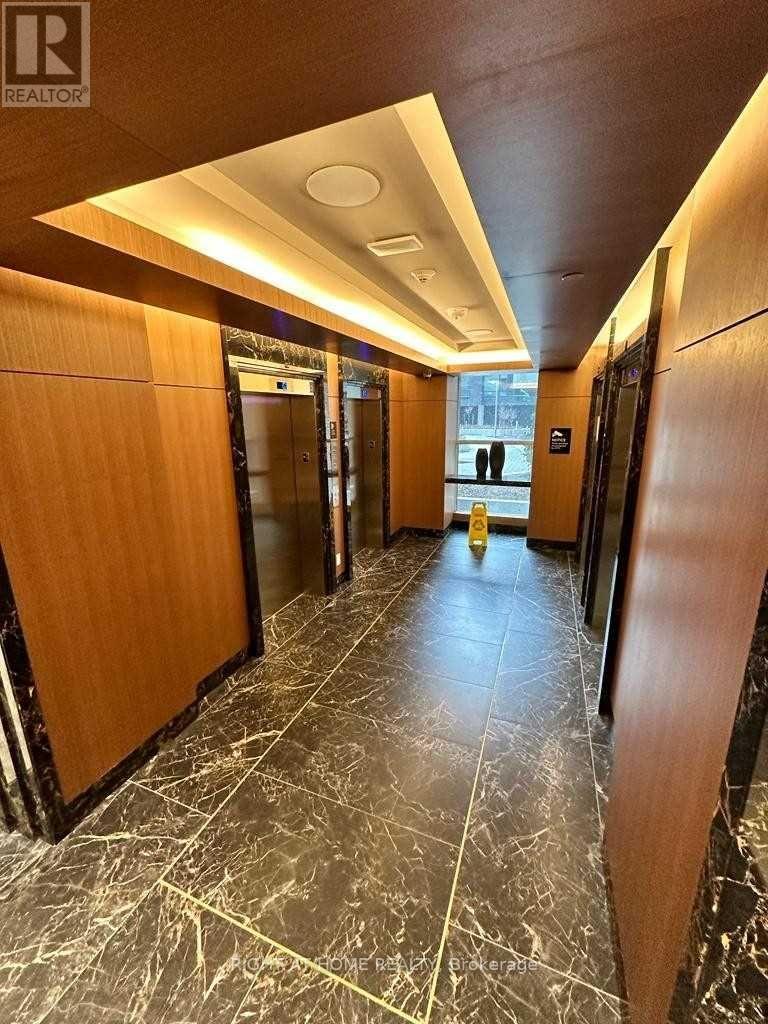 1101 - 25 Adra Grado Way, Toronto, Ontario  M2J 0H6 - Photo 3 - C13556174