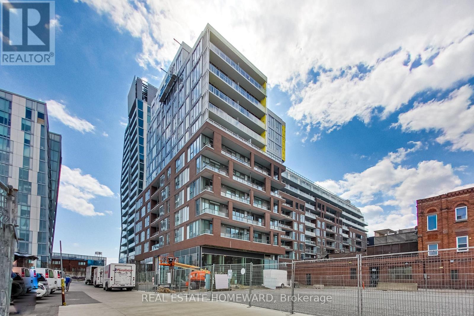 1001 - 30 Baseball Place, Toronto, Ontario  M4M 0E8 - Photo 2 - E13556124