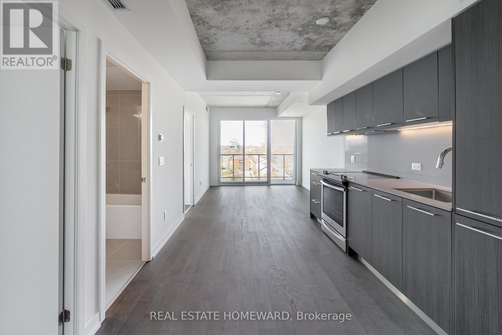 1001 - 30 Baseball Place, Toronto, Ontario  M4M 0E8 - Photo 4 - E13556124