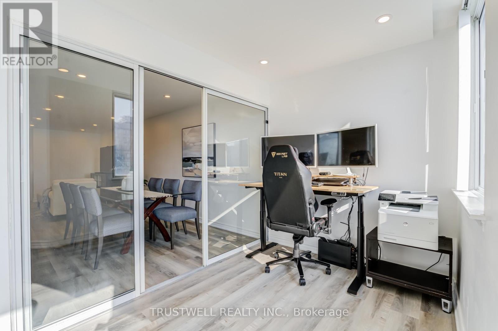 1705 - 80 Alton Towers Circle, Toronto, Ontario  M1V 5E8 - Photo 11 - E13556224