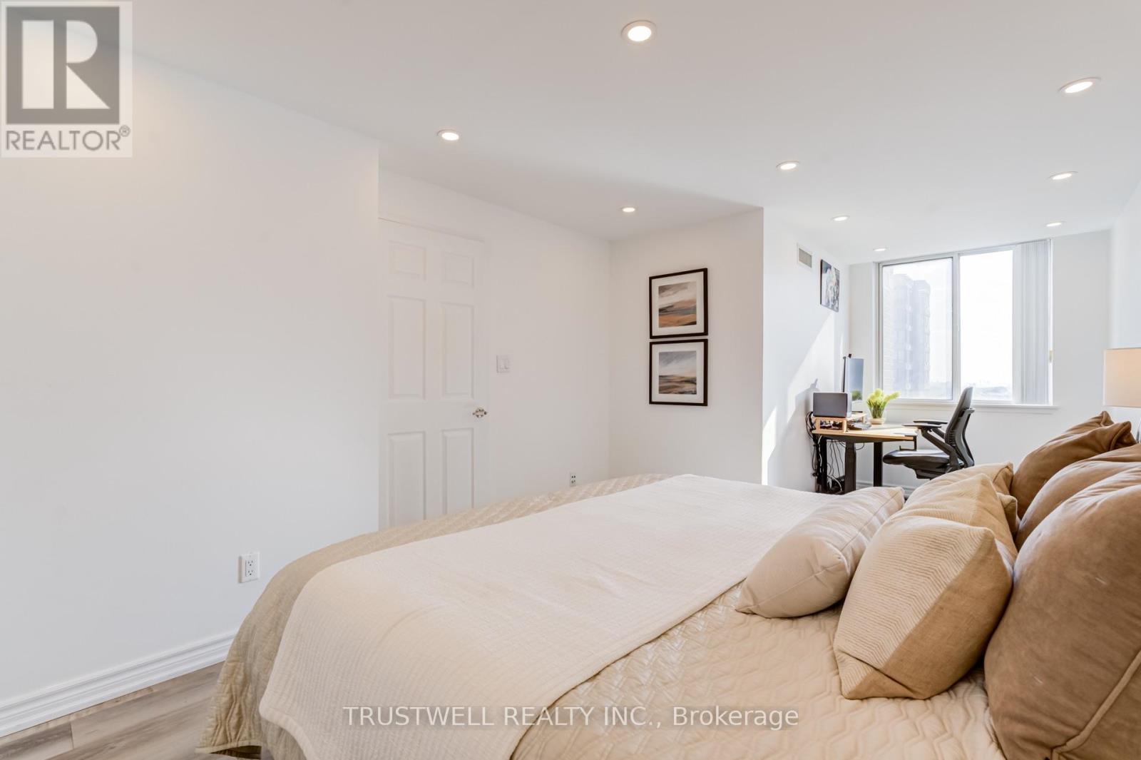 1705 - 80 Alton Towers Circle, Toronto, Ontario  M1V 5E8 - Photo 20 - E13556224