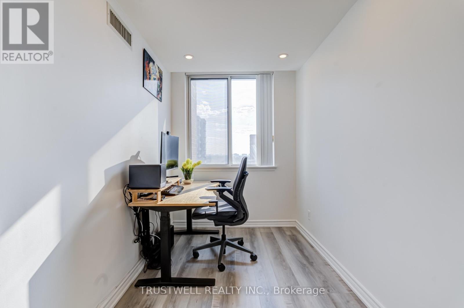 1705 - 80 Alton Towers Circle, Toronto, Ontario  M1V 5E8 - Photo 21 - E13556224